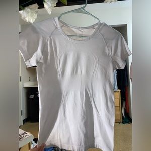 white lulu lemon swiftly shirt size 4
